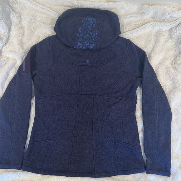 Athleta zip up fleece - Picture 5 of 8